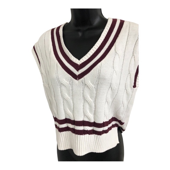 Jessica Simpson white & dark red cable knit v-neck sweater vest size XS new - Picture 4 of 10